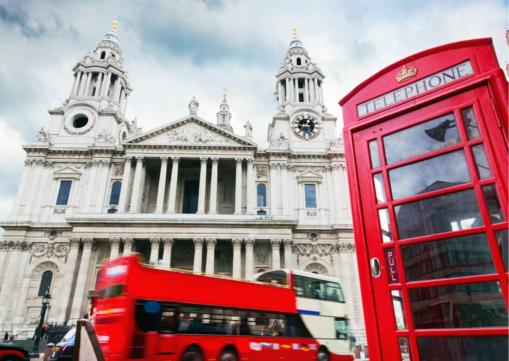 St. Paul’s Cathedral Entrance