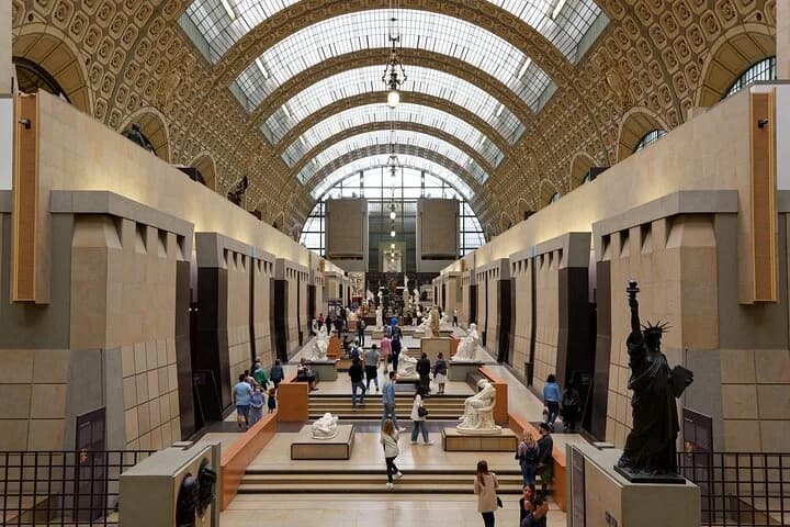 Paris Sightseeing Tour by Bus with Orsay Museum Admission Ticket