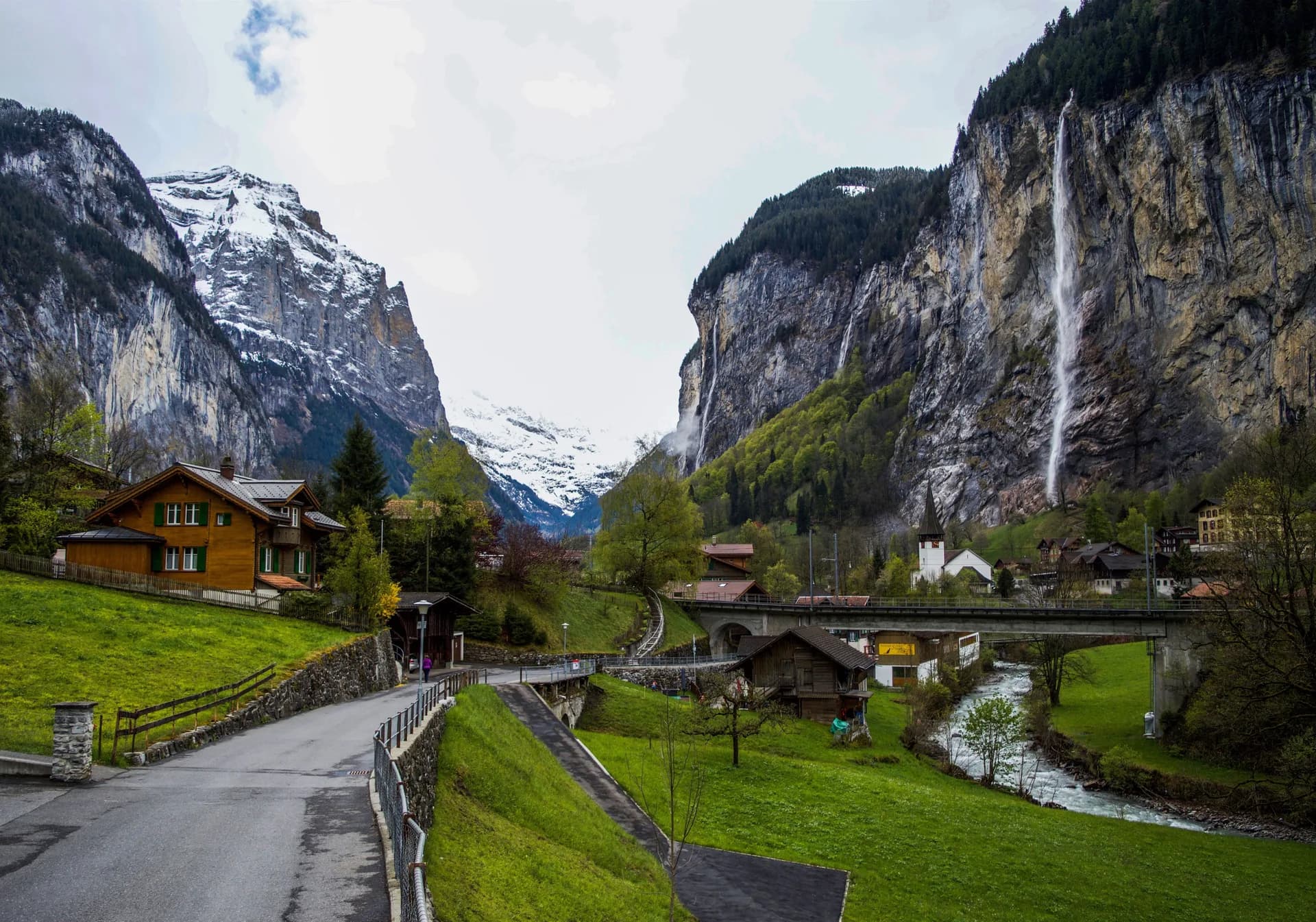 Daytrip to Grindelwald, Lauterbrunnen & Interlaken — photo 6