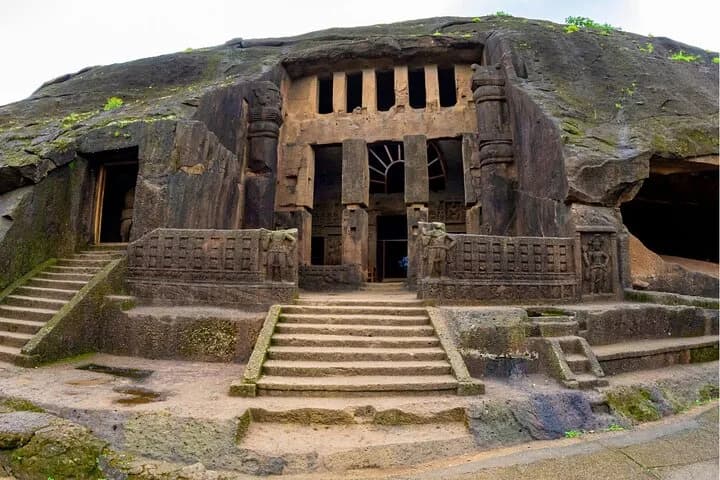 Mumbai: Private Tour to Kanheri Caves with Entrance Ticket