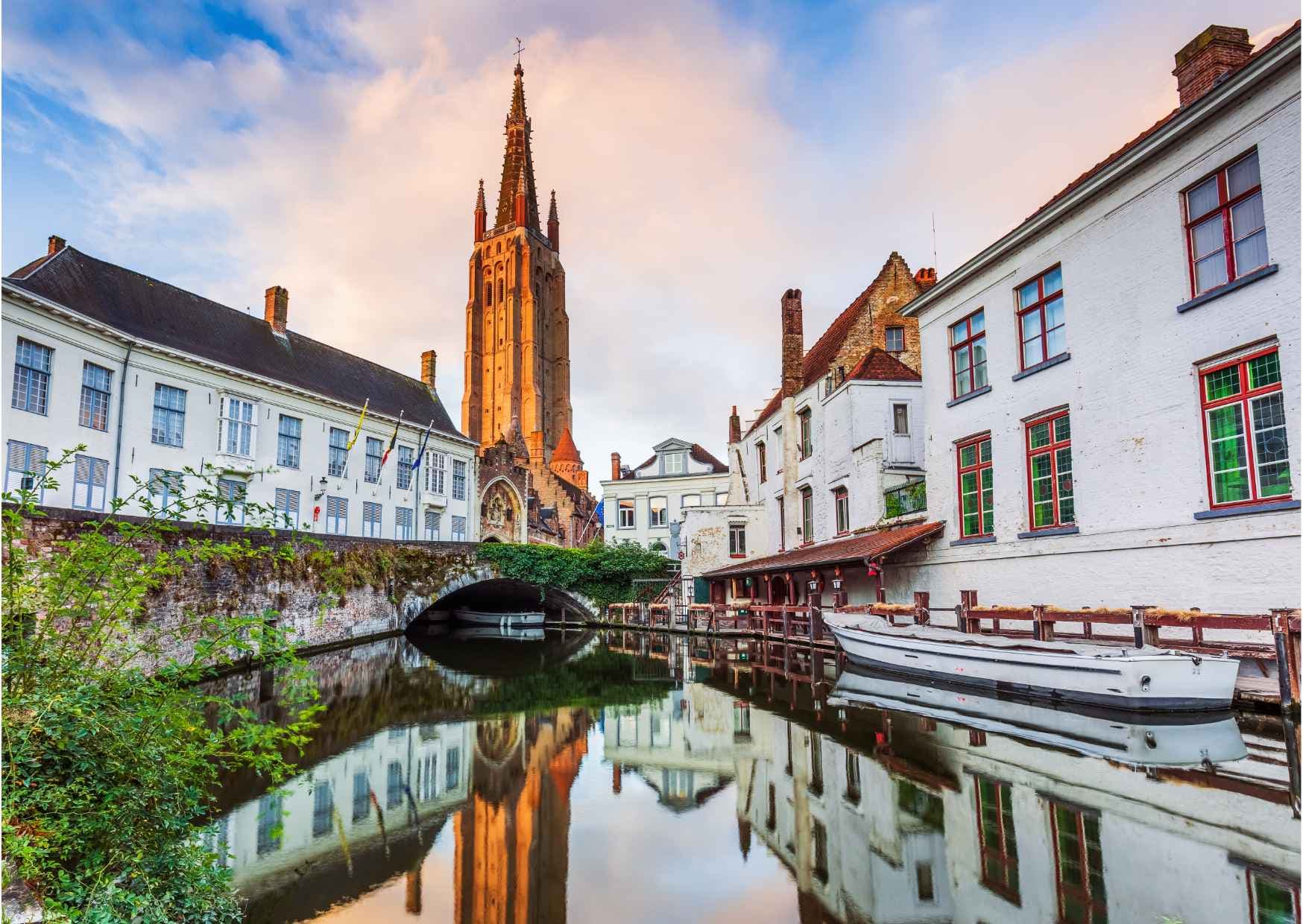 Bruges Full Day Guided Tour from Amsterdam — photo 4