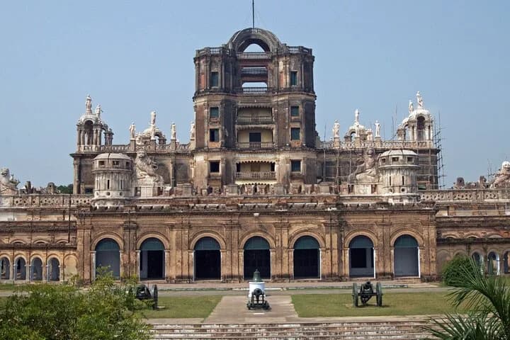 Experience Lucknow's colonial side on this spectacular walking tour de — second photo