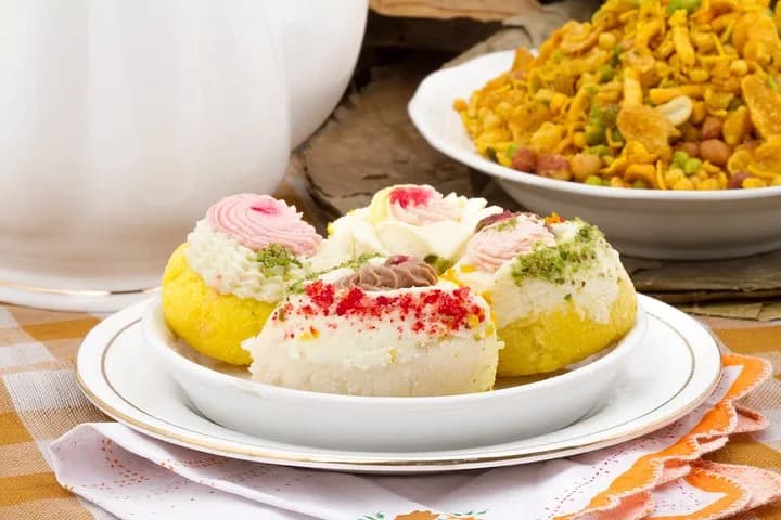 Kolkata Food Crawl (2 Hours Guided Local Food Tasting Tour) — photo 8