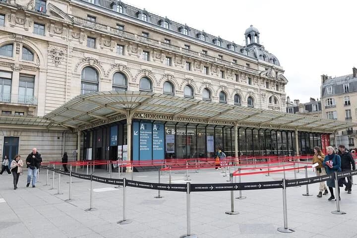 Paris Sightseeing Tour by Bus with Orsay Museum Admission Ticket — second photo