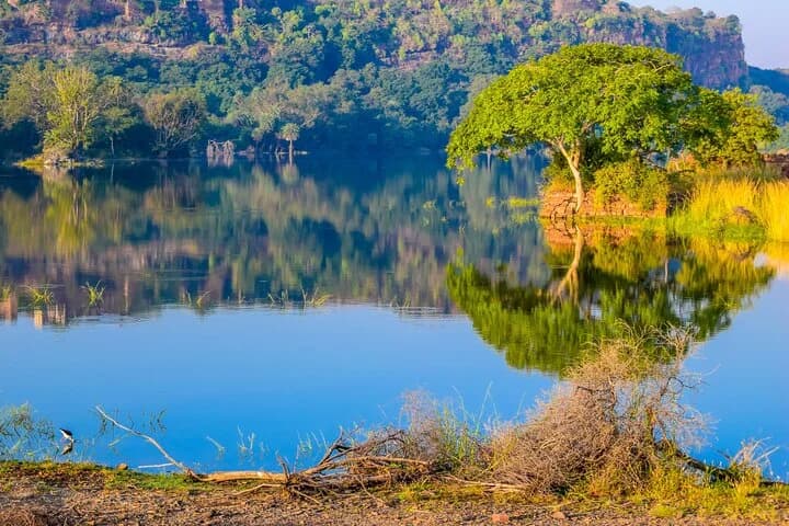 Enjoy breathtaking views of various stunning locations in Jaipur durin